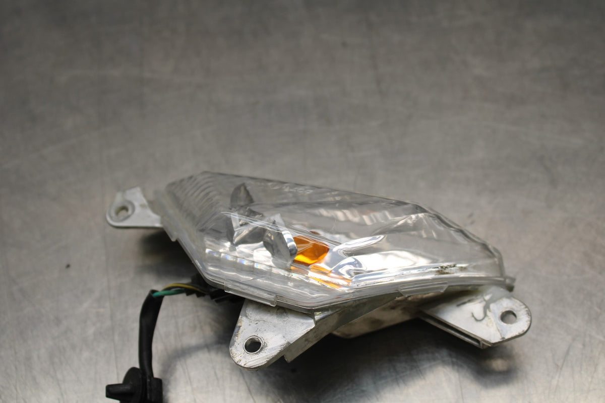 19-23 KAWASAKI NINJA ZX6R LEFT FRONT TURN SIGNAL LIGHT INDICATOR BB188