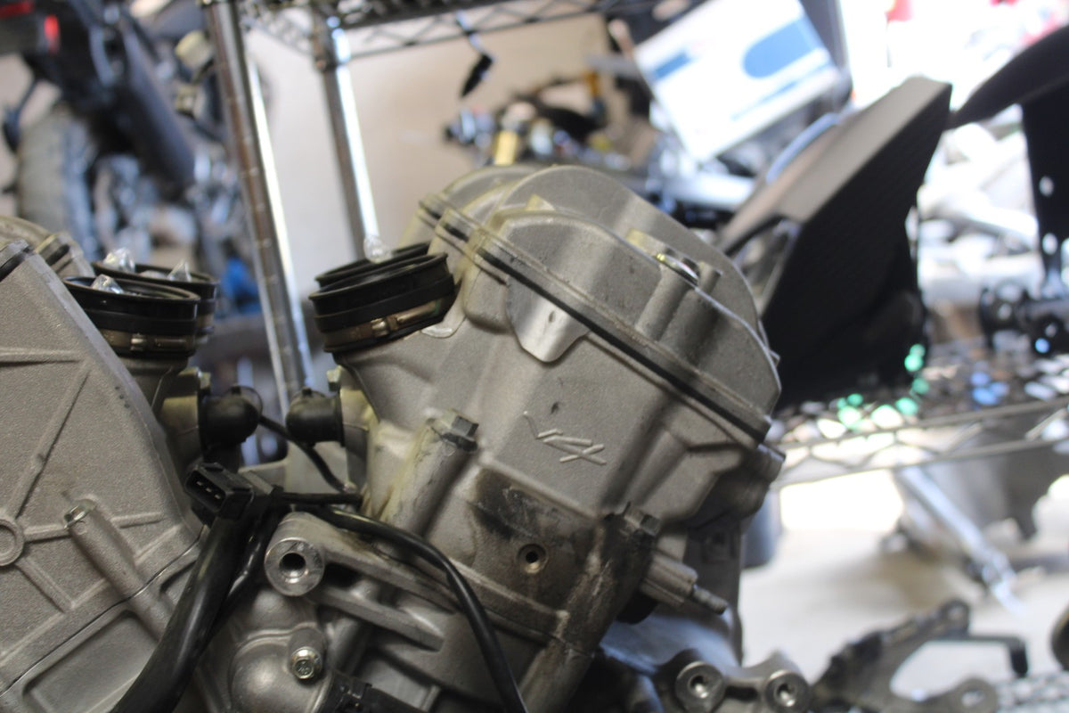 16 APRILIA TUONO V4 1100 ENGINE MOTOR BB905