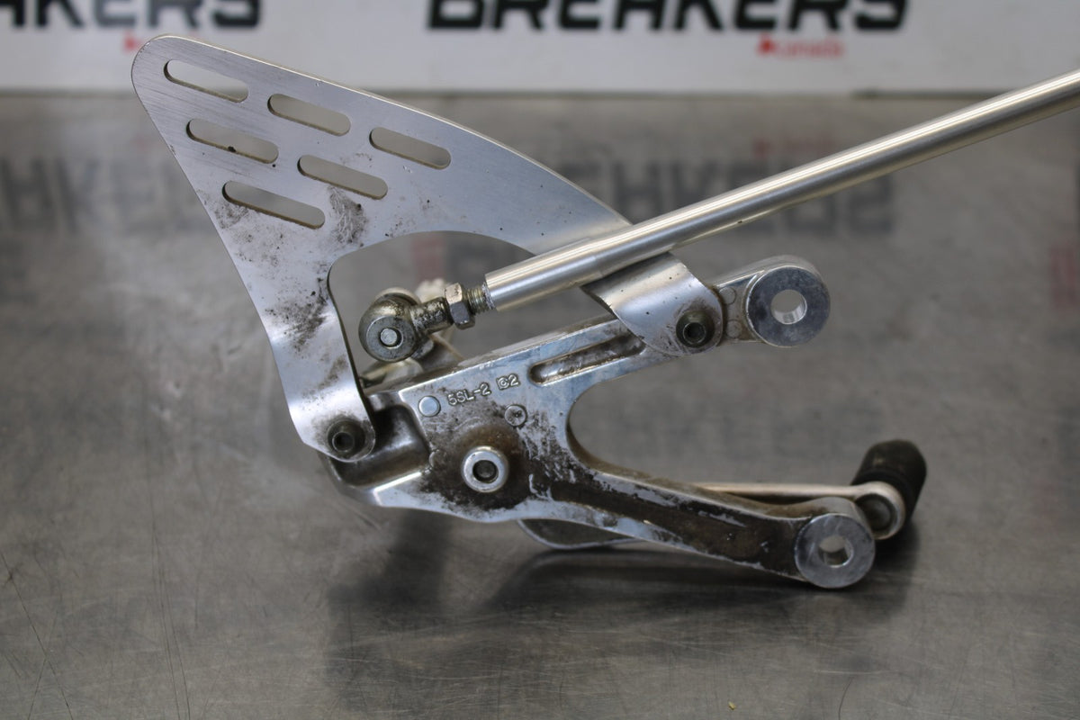08-09 YAMAHA YZF R6S LEFT REARSET REAR SET DRIVER FOOT PEG REST STOP BB690