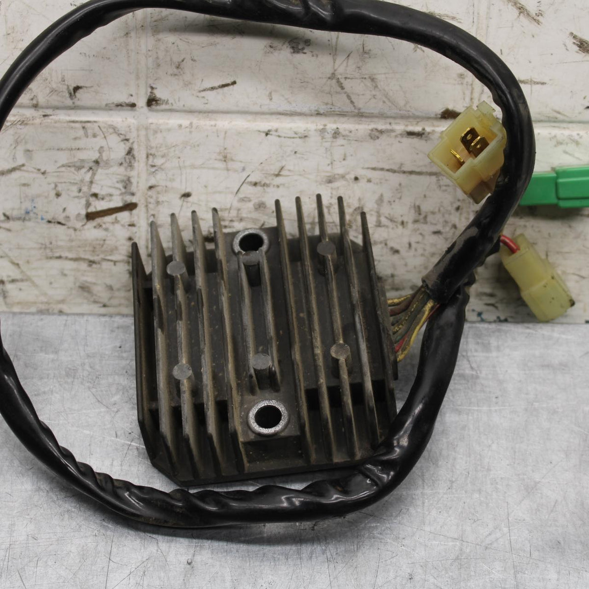 2007 Honda Shadow Spirit 1100 VT1100C RECTIFIER VOLTAGE REGULATOR BB561