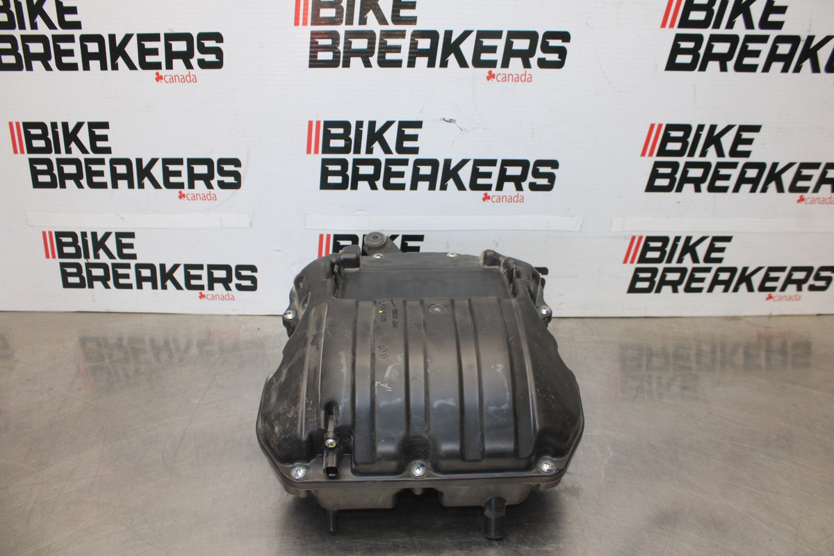 23-26 KAWASAKI NINJA ZX4RR AIRBOX AIR INTAKE FILTER BOX BB898