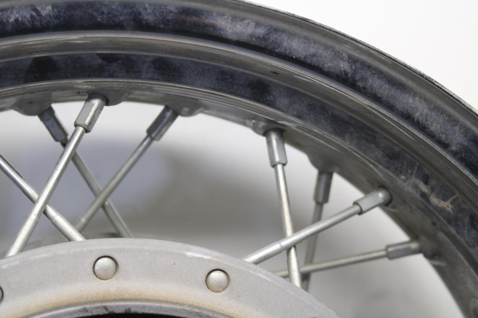 2013 Suzuki Boulevard C50T REAR WHEEL RIM BB625