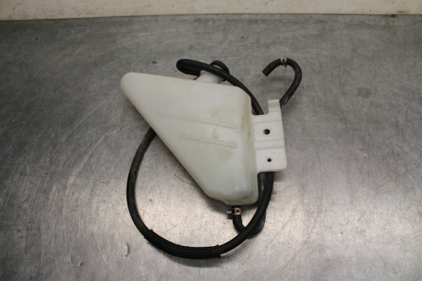 09 SUZUKI GSXR600 COOLANT WATER TANK RESERVOIR BOTTLE BB759