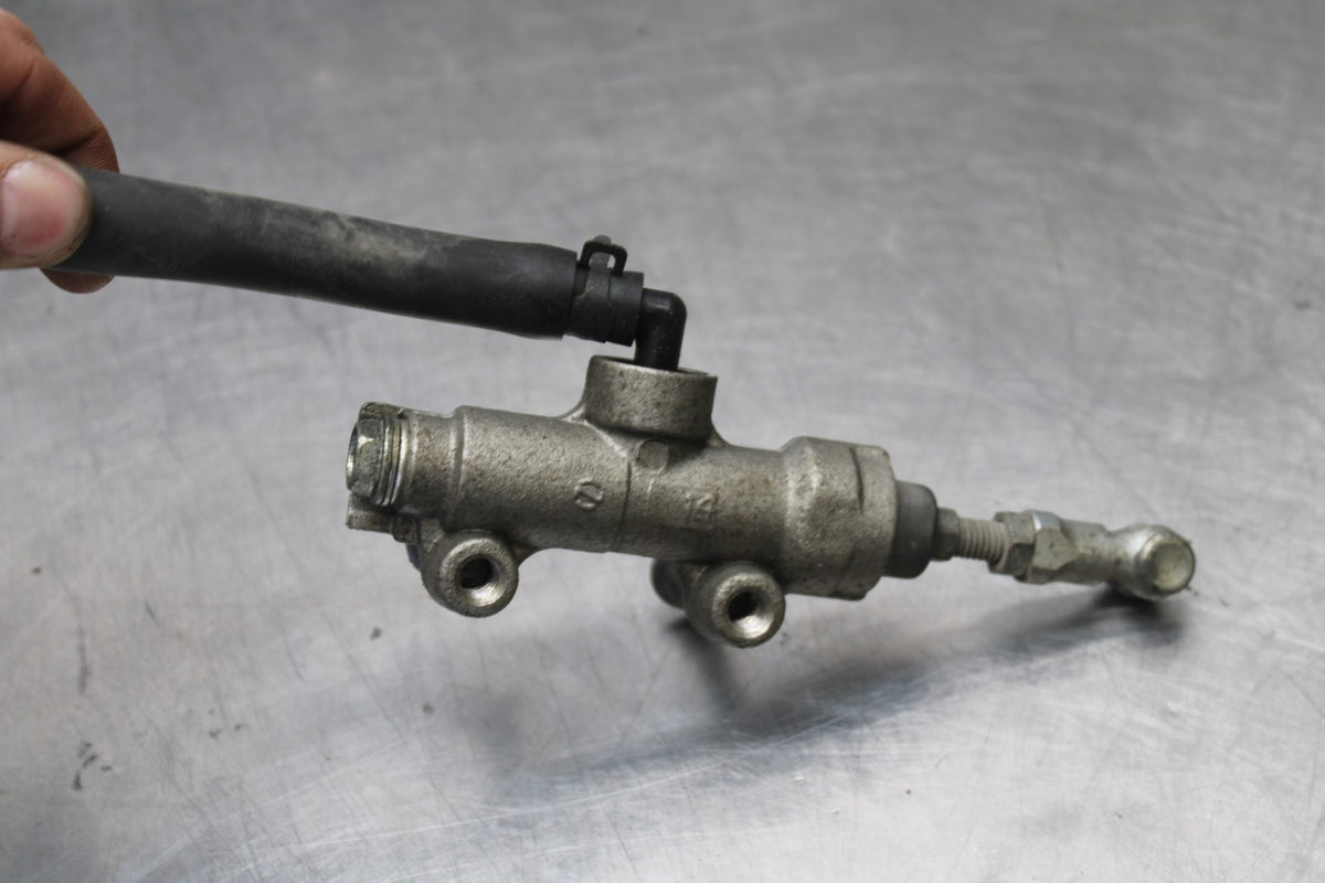 09 KAWASAKI CONCOURS 14 ZG1400B REAR BACK BRAKE MASTER CYLINDER RESERVOIR BB875
