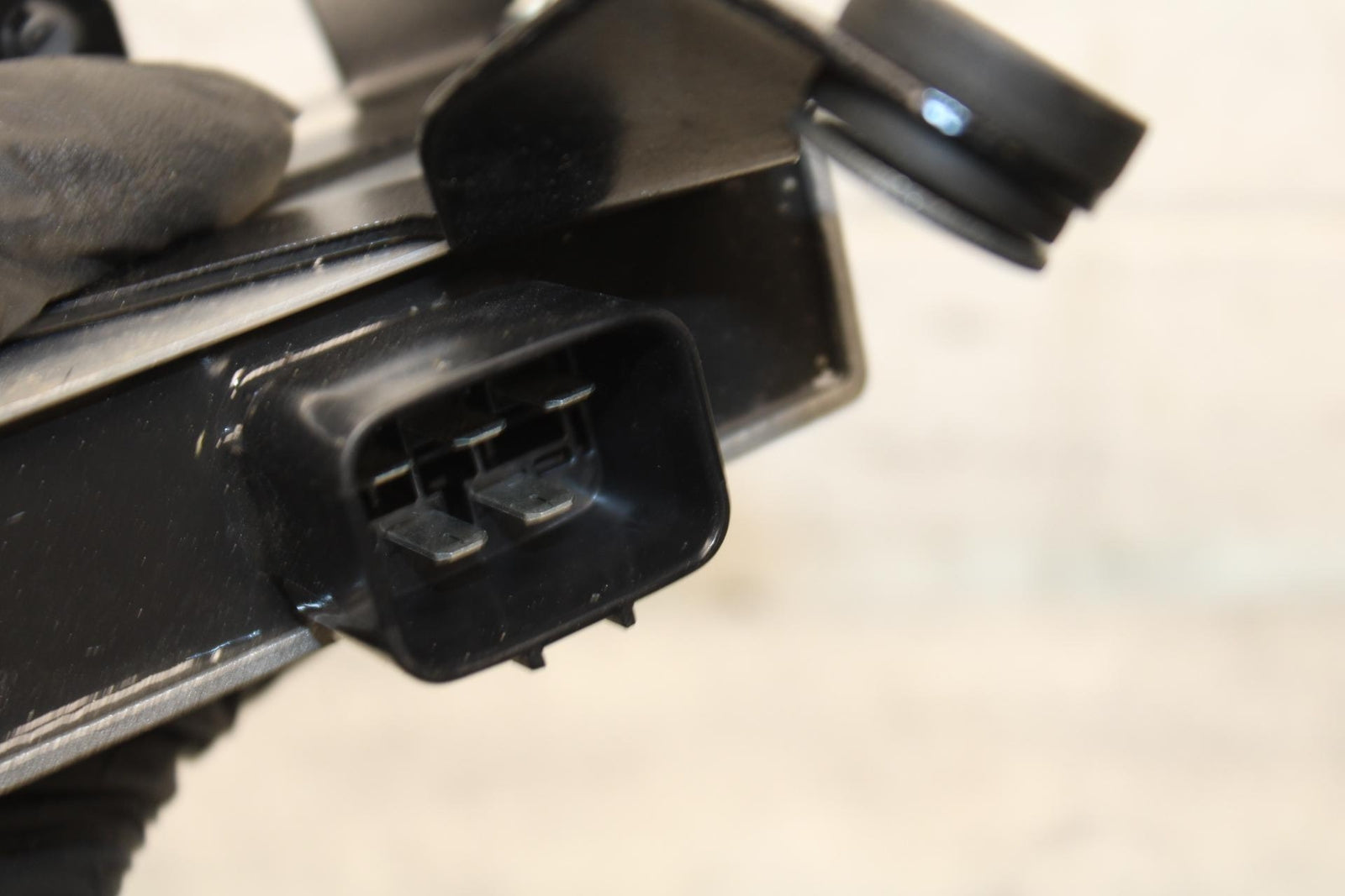 19-22 KAWASAKI Z400 RECTIFIER VOLTAGE REGULATOR BB70