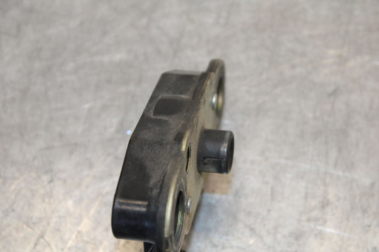 05-06 SUZUKI GSXR1000 REAR PASSENGER SEAT LATCH LOCK ASSEMBLY 45280-01A00 BB663