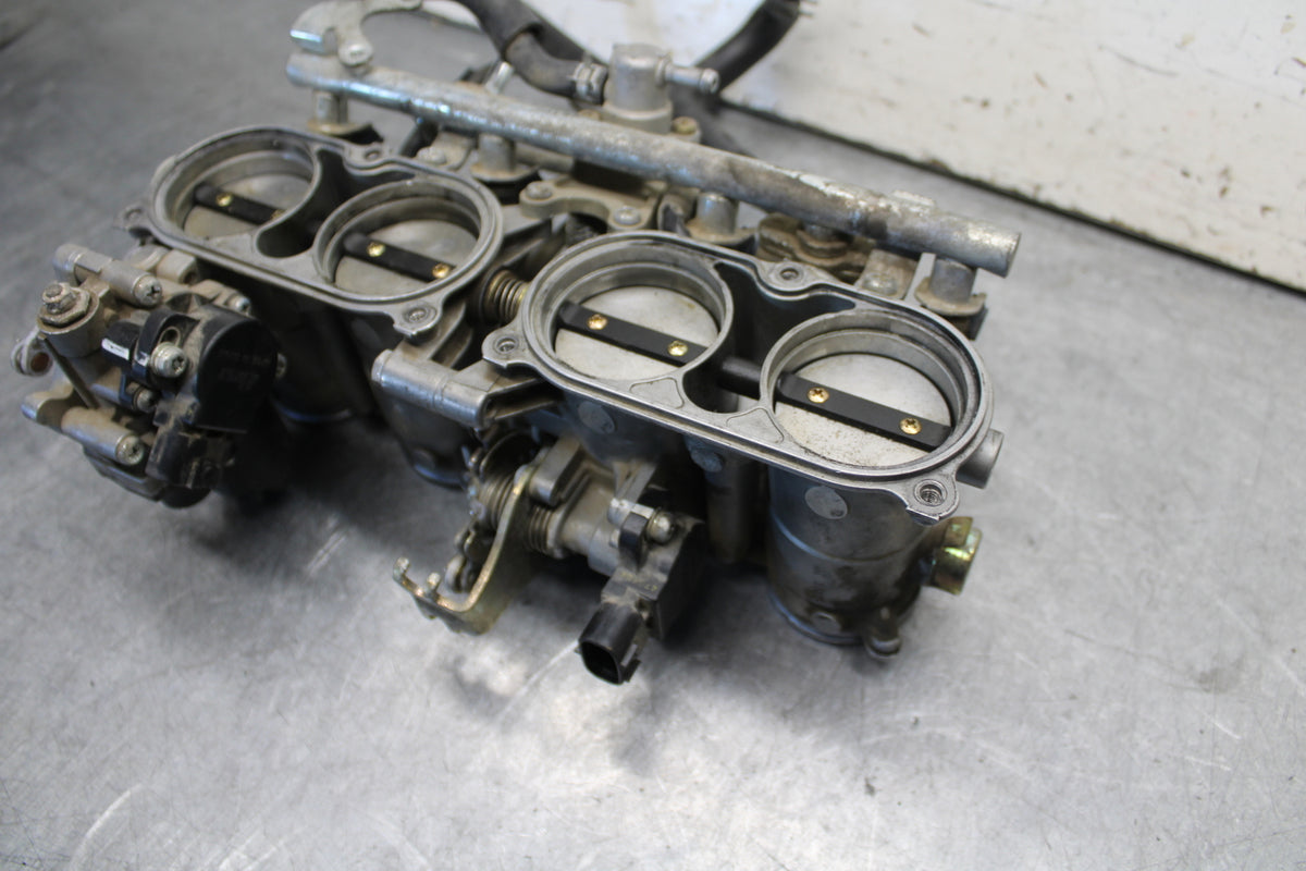 04-06 YAMAHA YZF R1 MAIN FUEL INJECTORS / THROTTLE BODIES 5VY-13750-30-00 BB659