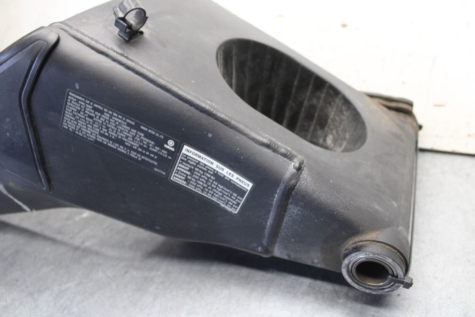 08-16 YAMAHA YZF R6 REAR SWINGARM BACK SWING ARM 13S-22110-00-00 BB665