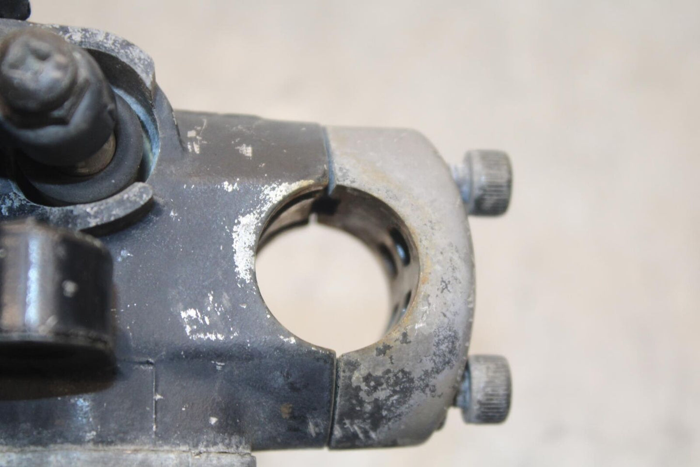 1988 Yamaha FZ600 FRONT BRAKE MASTER CYLINDER w/ LEVER BB601