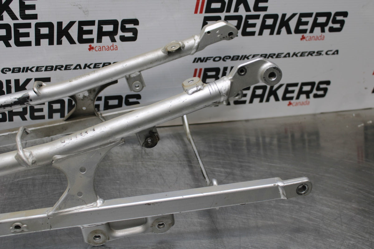 03-05 SUZUKI SV1000 REAR SUBFRAME BACK SUB FRAME BB405