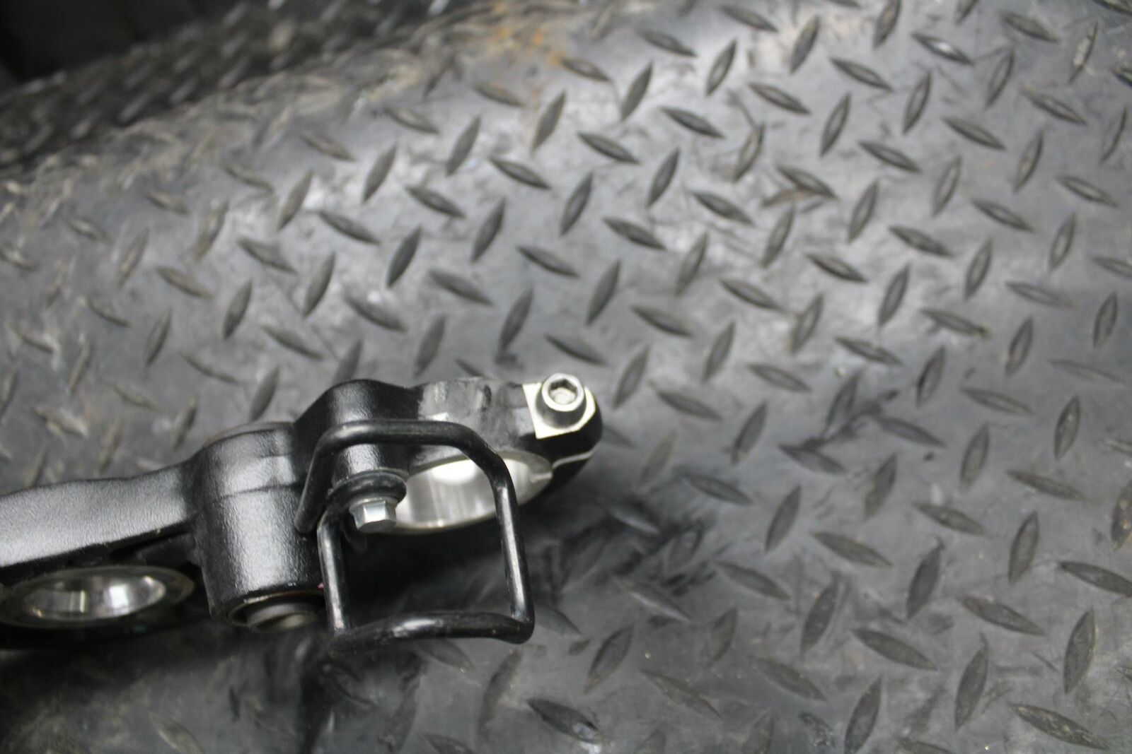 12-17 KAWASAKI NINJA 650 FORKS UPPER TRIPLE TREE CLAMP 44039-0121-18R BB211