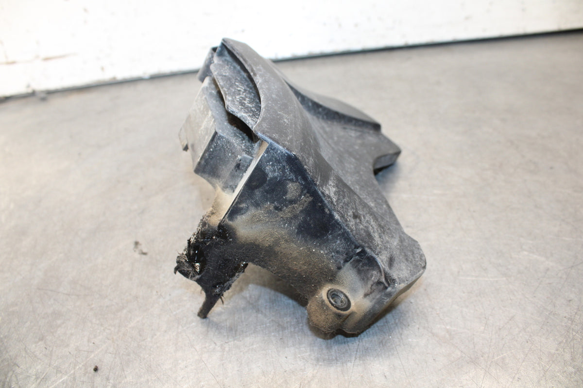 09-15 YAMAHA FZ6R ENGINE SPROCKET COVER BB686