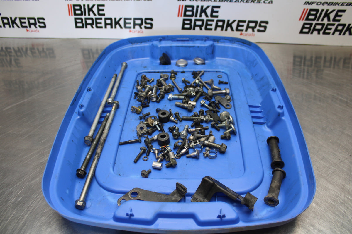 04-09 SUZUKI GS500F MOUNTING BOLTS HARDWARE MOTOR SCREWS BB165