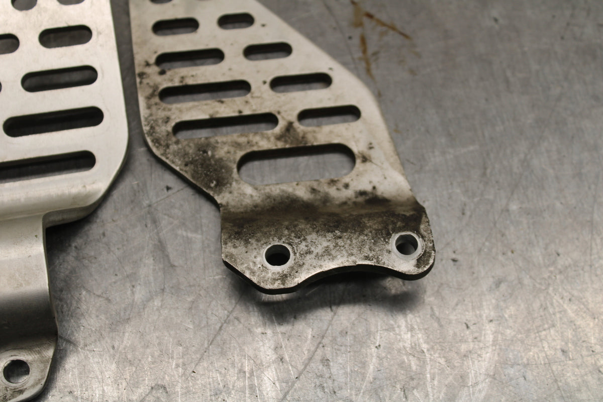 08-09 YAMAHA YZF R6S REARSET REAR SET HEEL GUARD COVER SET BB115