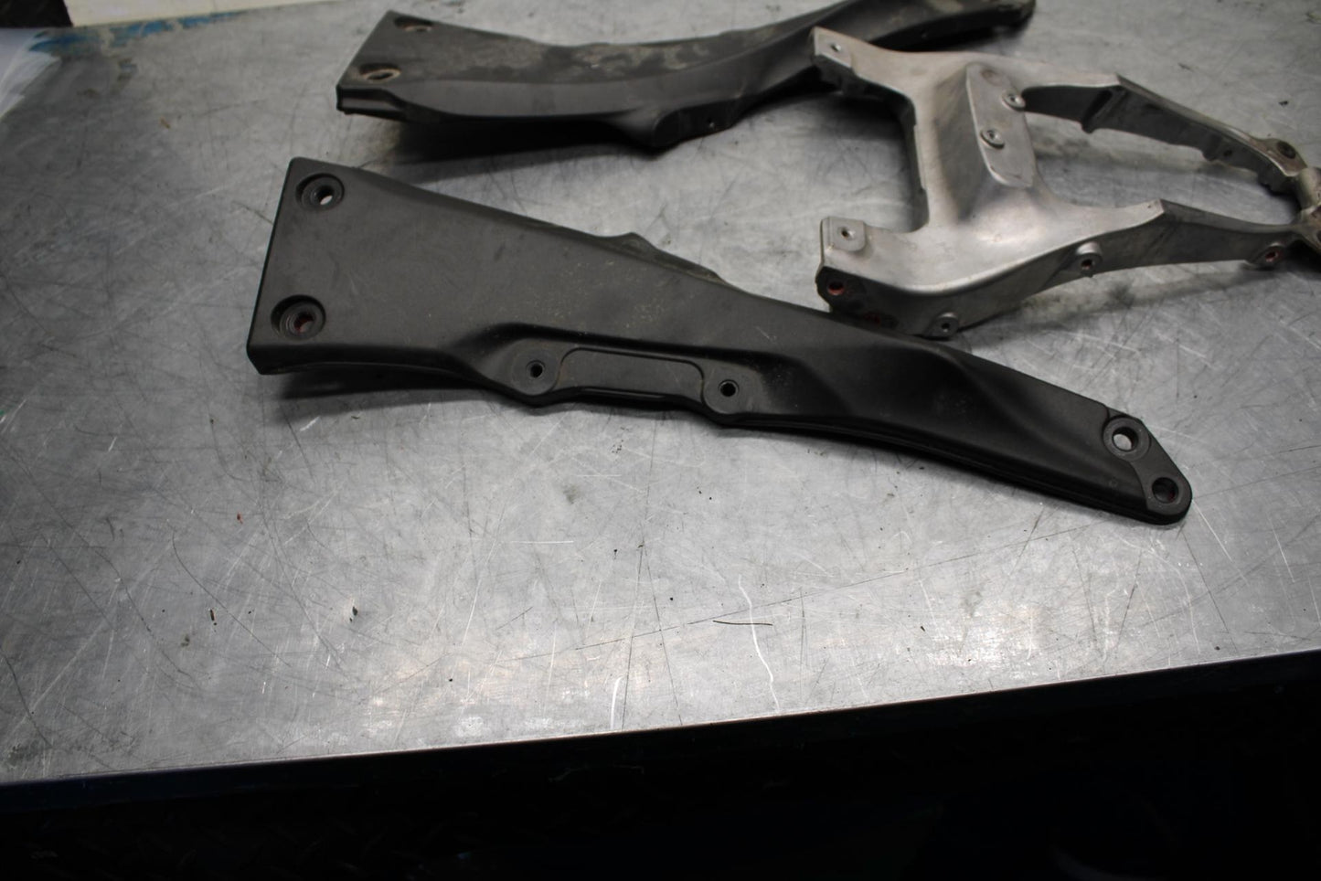 11-15 KAWASAKI ZX1000R REAR SUBFRAME BACK SUB FRAME BB445