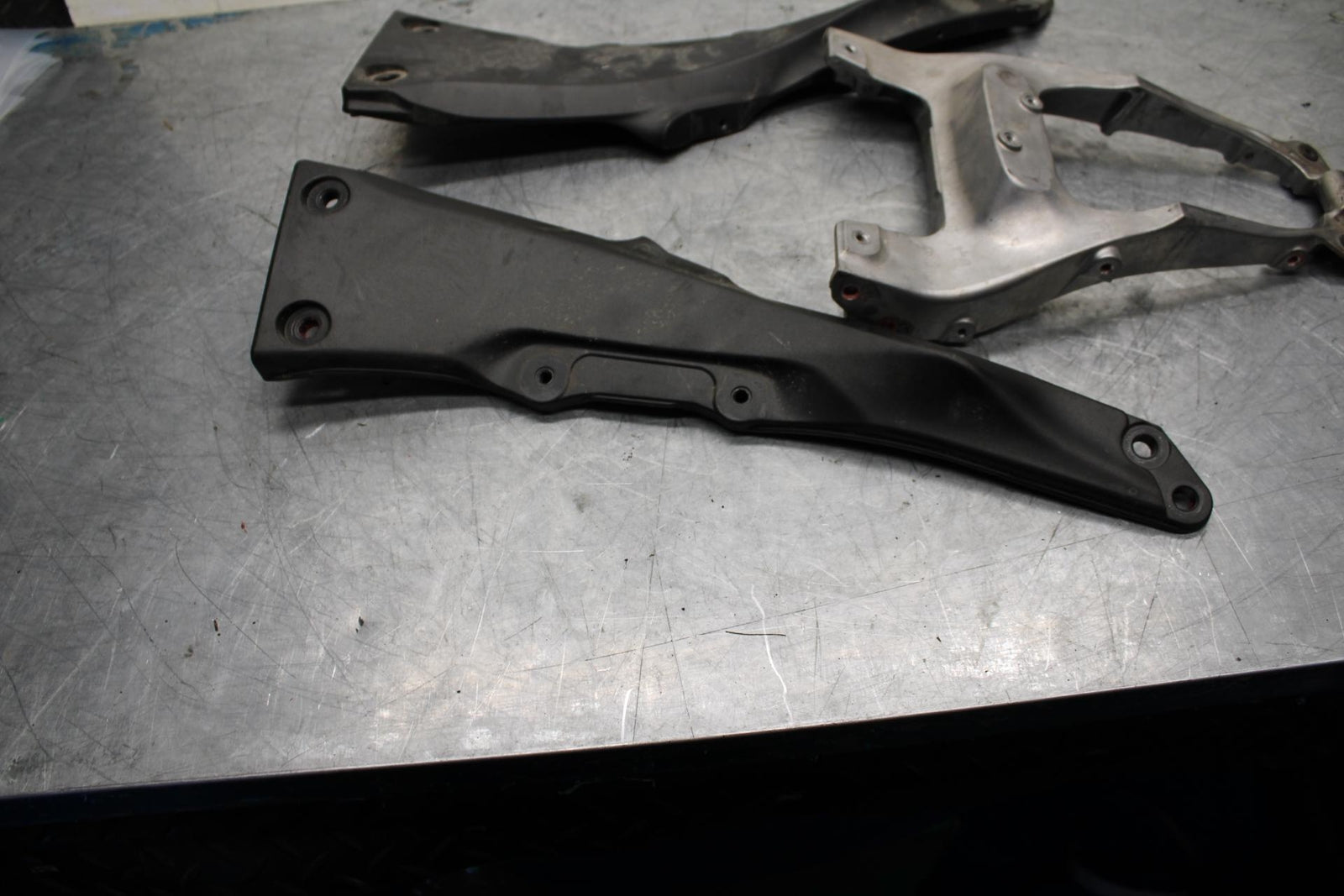 11-15 KAWASAKI ZX1000R REAR SUBFRAME BACK SUB FRAME BB445