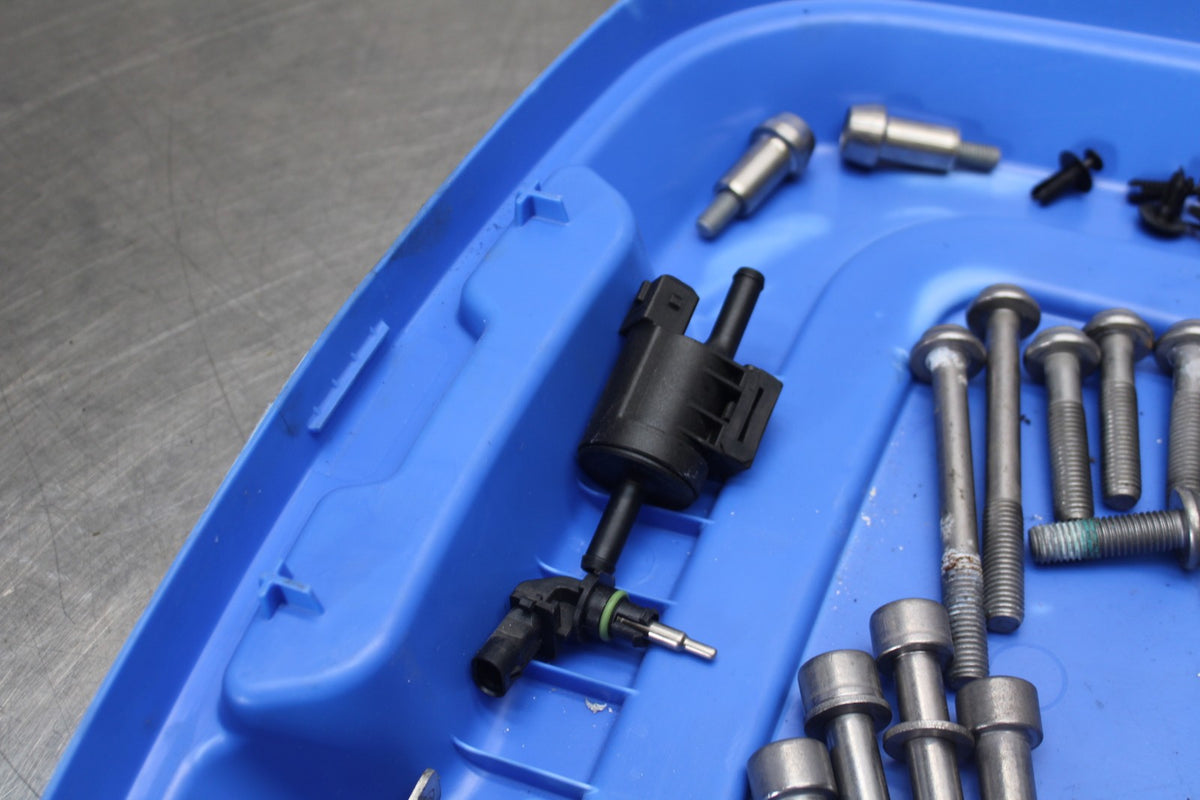 20-23 BMW F900R MOUNTING BOLTS HARDWARE SCREWS BB923