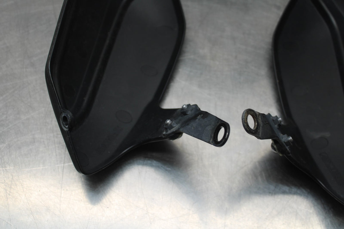 18 YAMAHA SUPER TENERE HAND GUARD COVER SHIELD SET BB832