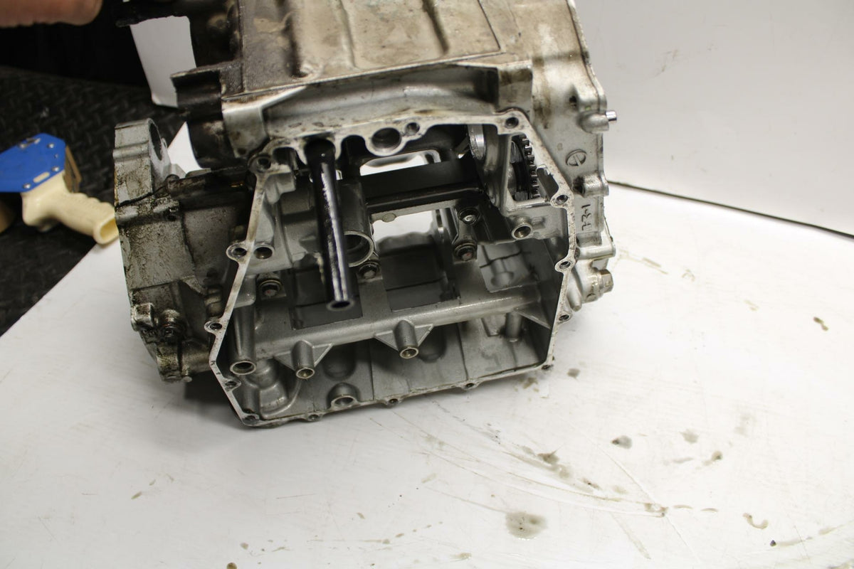 03 KAWASAKI NINJA ZX6RR ZX600K ENGINE MOTOR CRANKCASE CRANK CASES BLOCK BB264