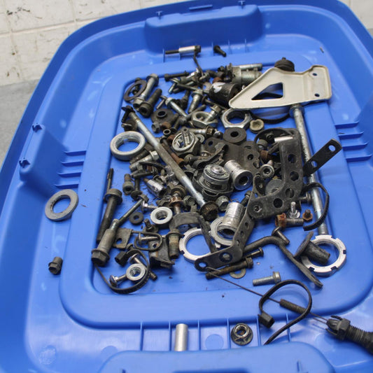 1997 Suzuki GSXR750 LEFT OVER MOUNTING BOLTS HARDWARE MOTOR SCREWS BB39