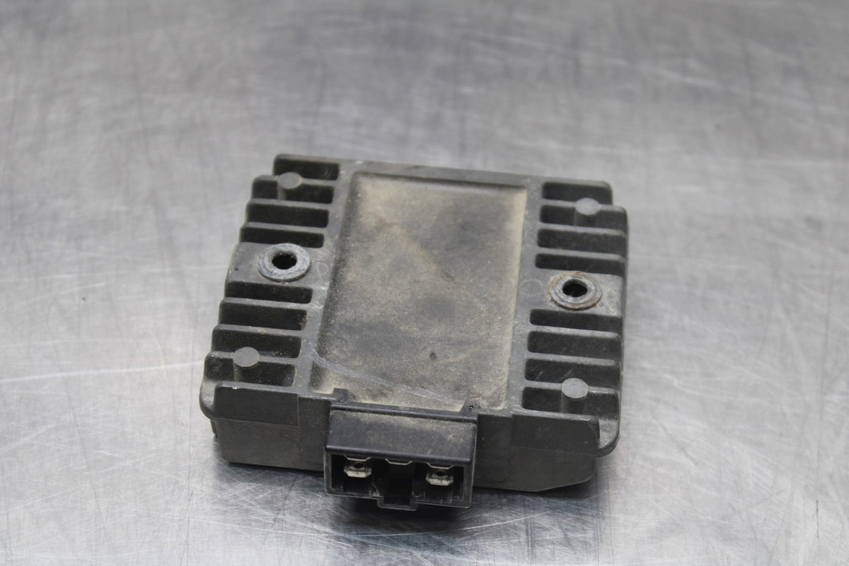 03-05 YAMAHA YZF R6  RECTIFIER VOLTAGE REGULATOR BB793