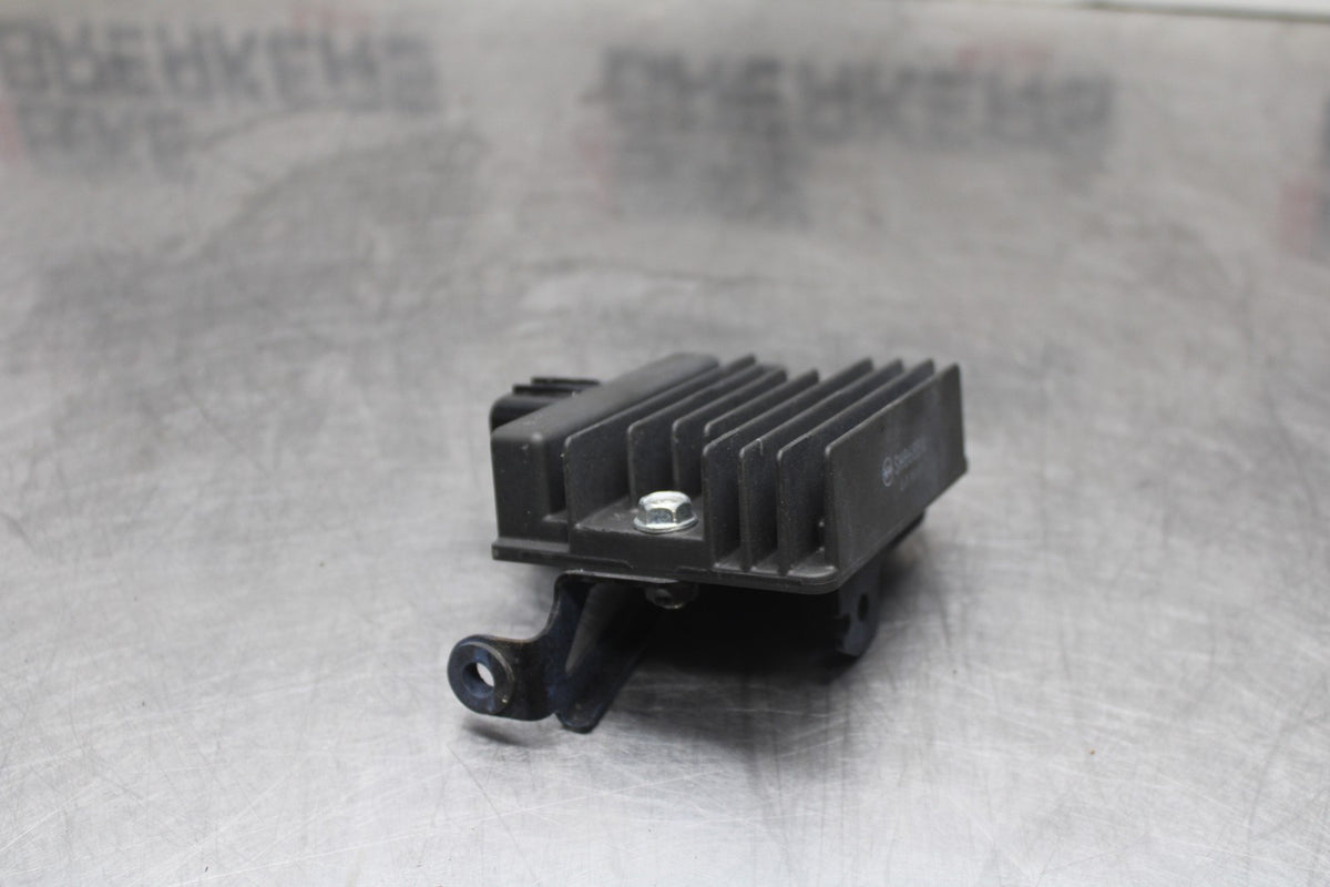 23 KAWASAKI Z900RS RECTIFIER VOLTAGE REGULATOR BB935
