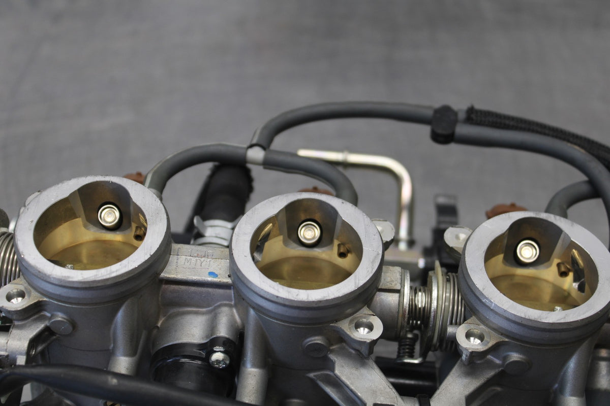08-10 SUZUKI GSXR 600 MAIN FUEL INJECTORS / THROTTLE BODIES BB765