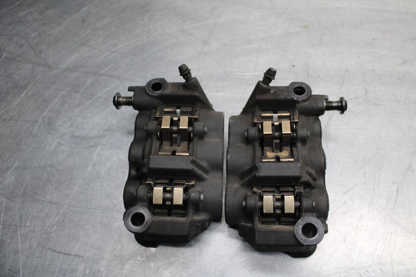 09-14 YAMAHA YZF R1 RIGHT LEFT FRONT BRAKE CALIPER SET PAIR CALIPERS BB471