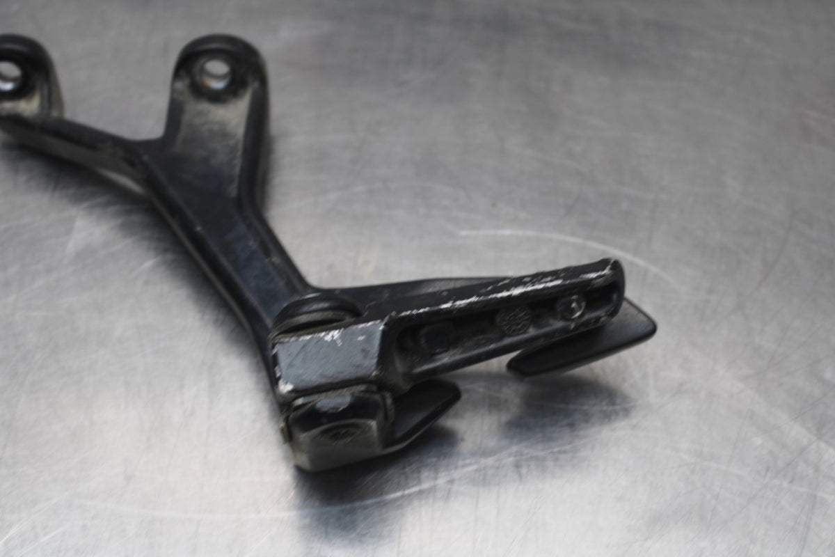 18-23 KAWASAKI NINJA 400 EX400 ABS LEFT REAR BACK PASSENGER PEG BB795