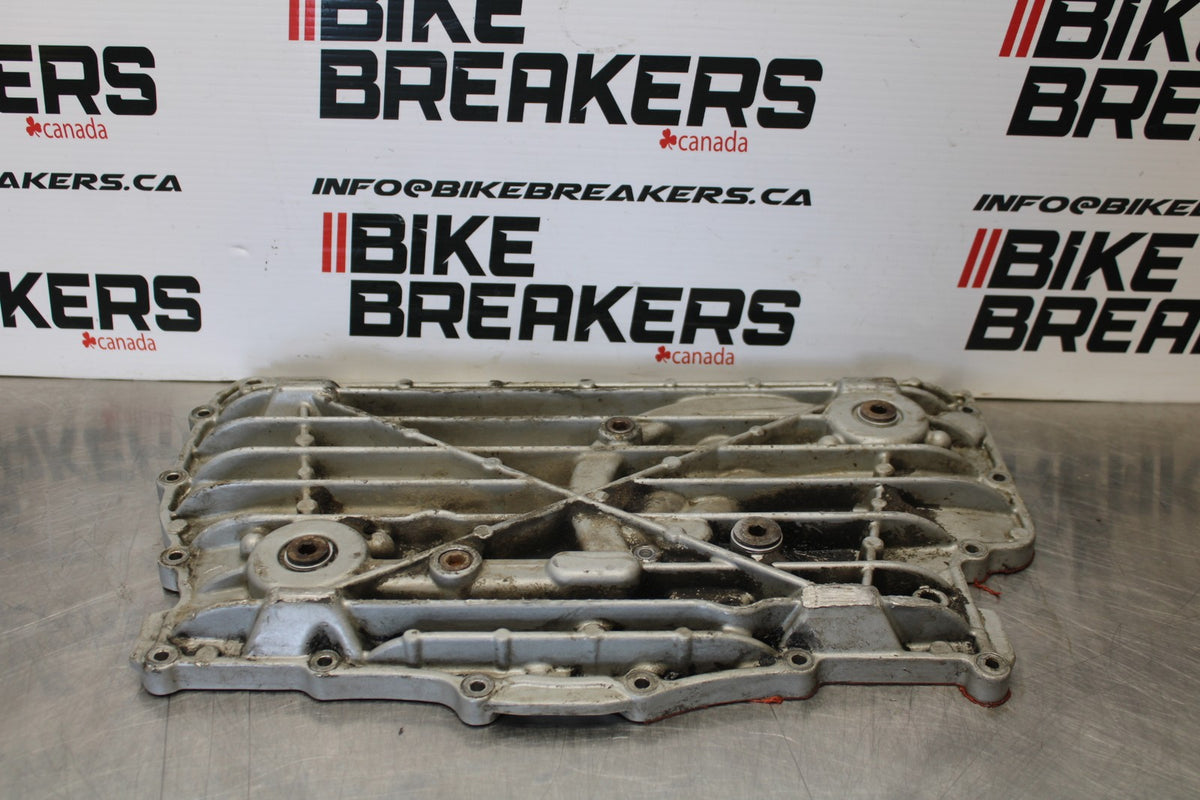 05 TRIUMPH ROCKET III ENGINE MOTOR BOTTOM OIL PAN COVER BB186