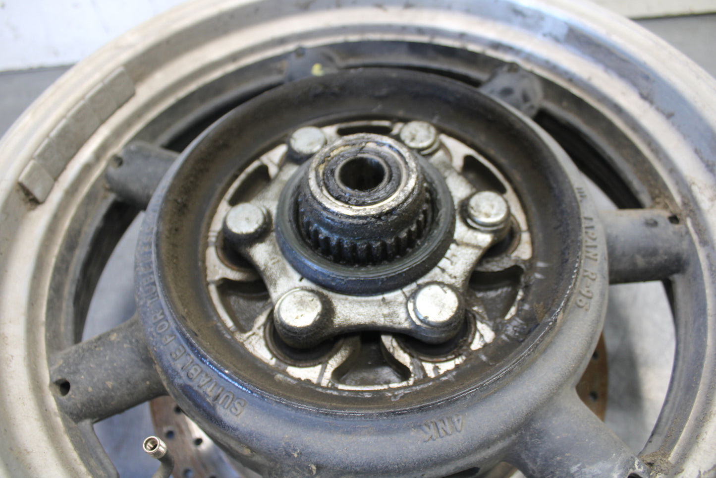 05-06 YAMAHA ROYAL STAR REAR WHEEL BACK RIM  BB697