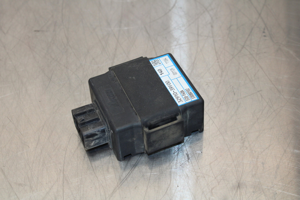 01-03 SUZUKI GSXR600 RELAY ASSEMBLY FUSE BOX BB145