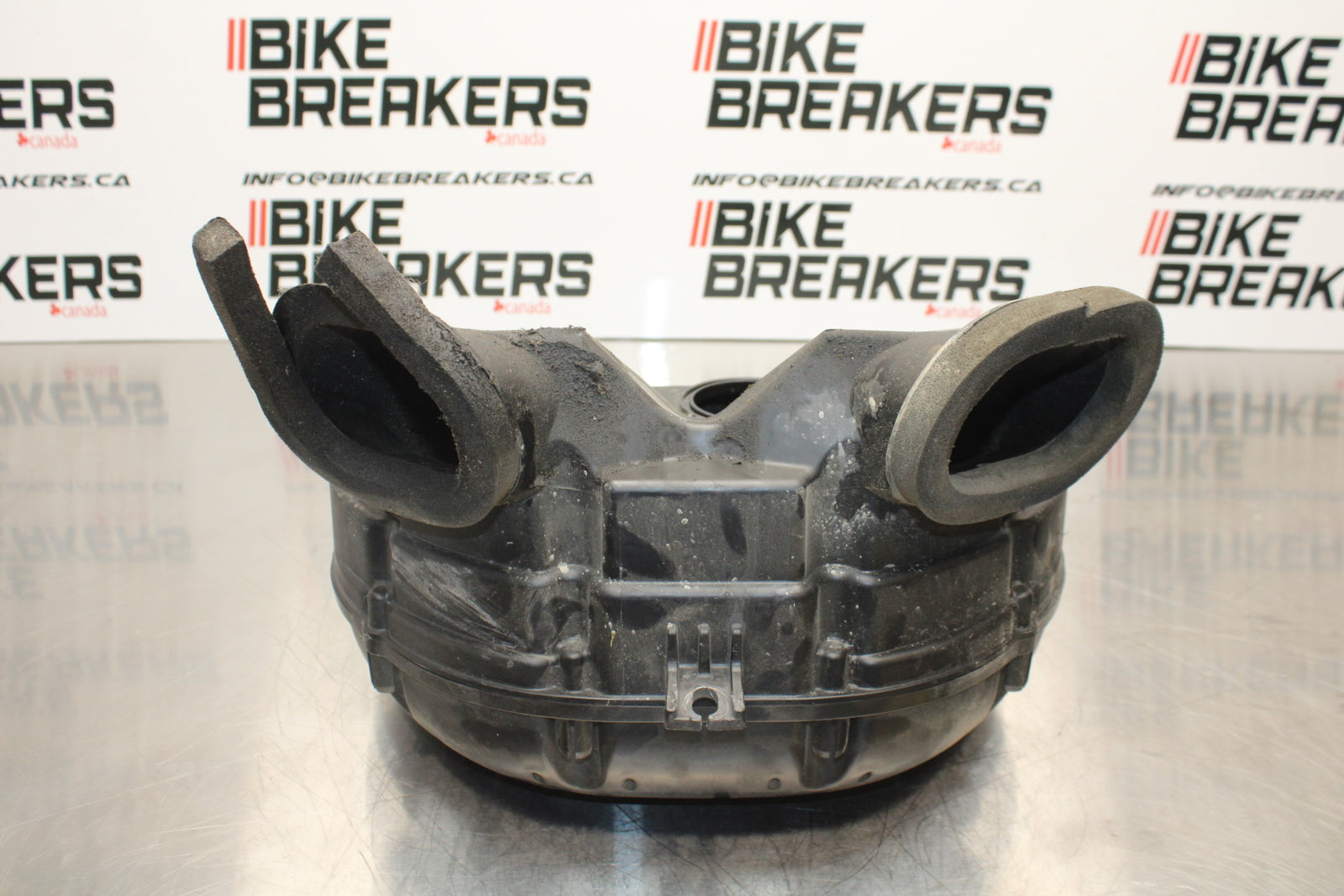 11 SUZUKI GSXR1000 AIRBOX AIR INTAKE FILTER BOX BB142