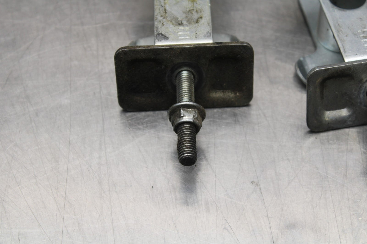 15 SUZUKI GW250F SWINGARM CHAIN TENSIONER ADJUSTMENT BRACKETS  BB789