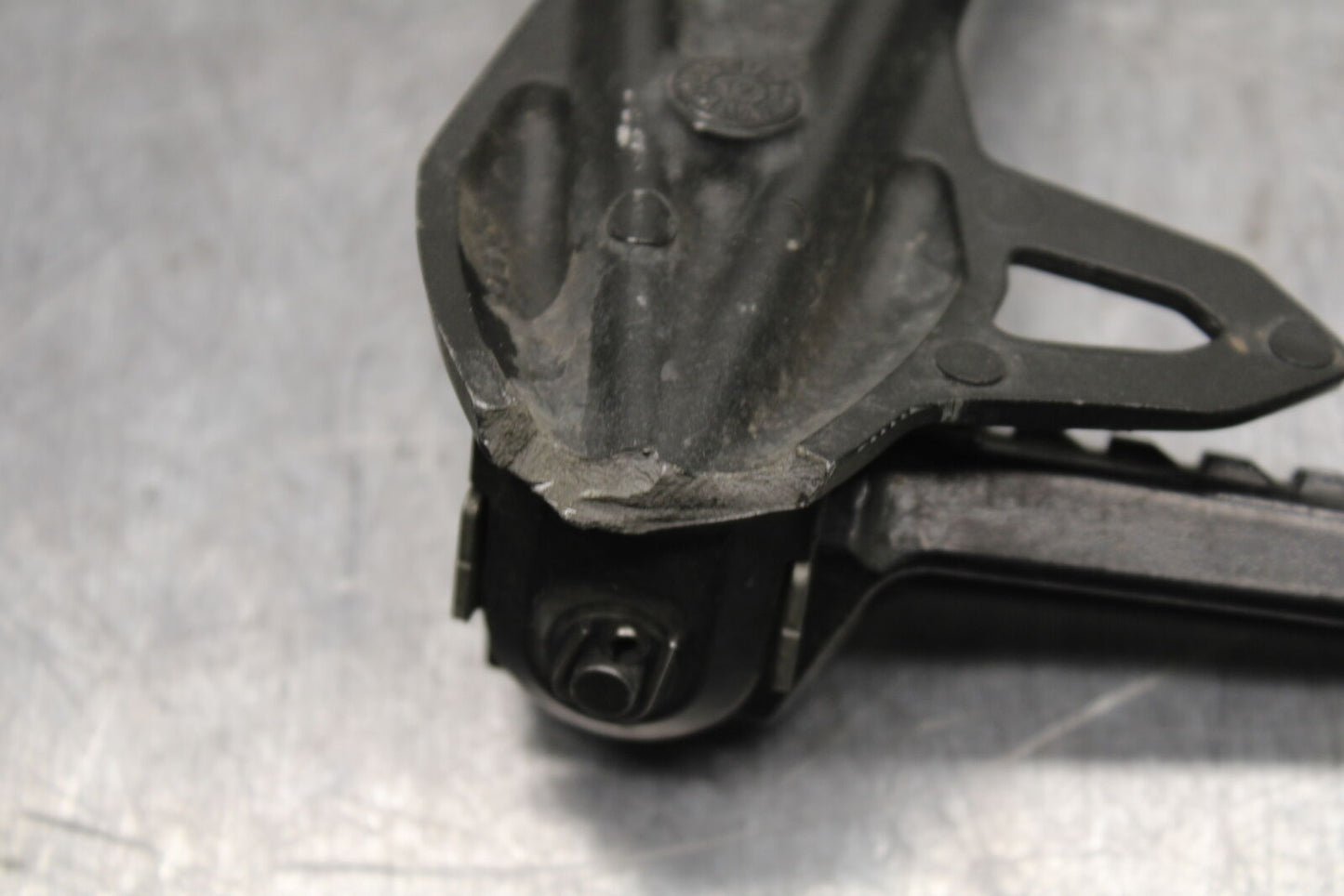 13-17 KAWASAKI NINJA ZX6R ZX636E REAR BACK PASSENGER PEG SET PAIR BB735