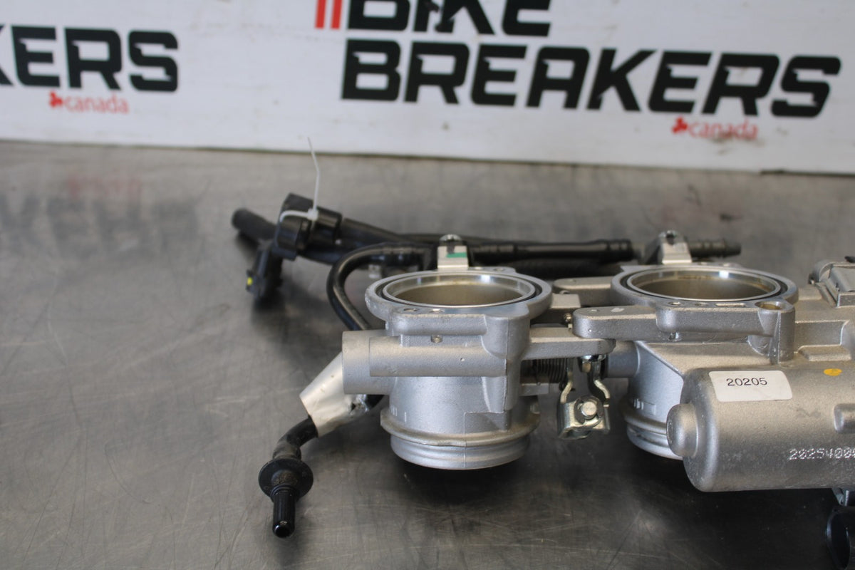 20-23 APRILIA RS660 MAIN FUEL INJECTORS / THROTTLE BODIES BB889
