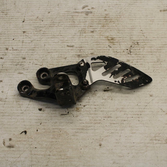 08-09 SUZUKI GSXR600 LEFT REARSET REAR SET DRIVER FOOT PEG BRACKET MOUNT BB156B