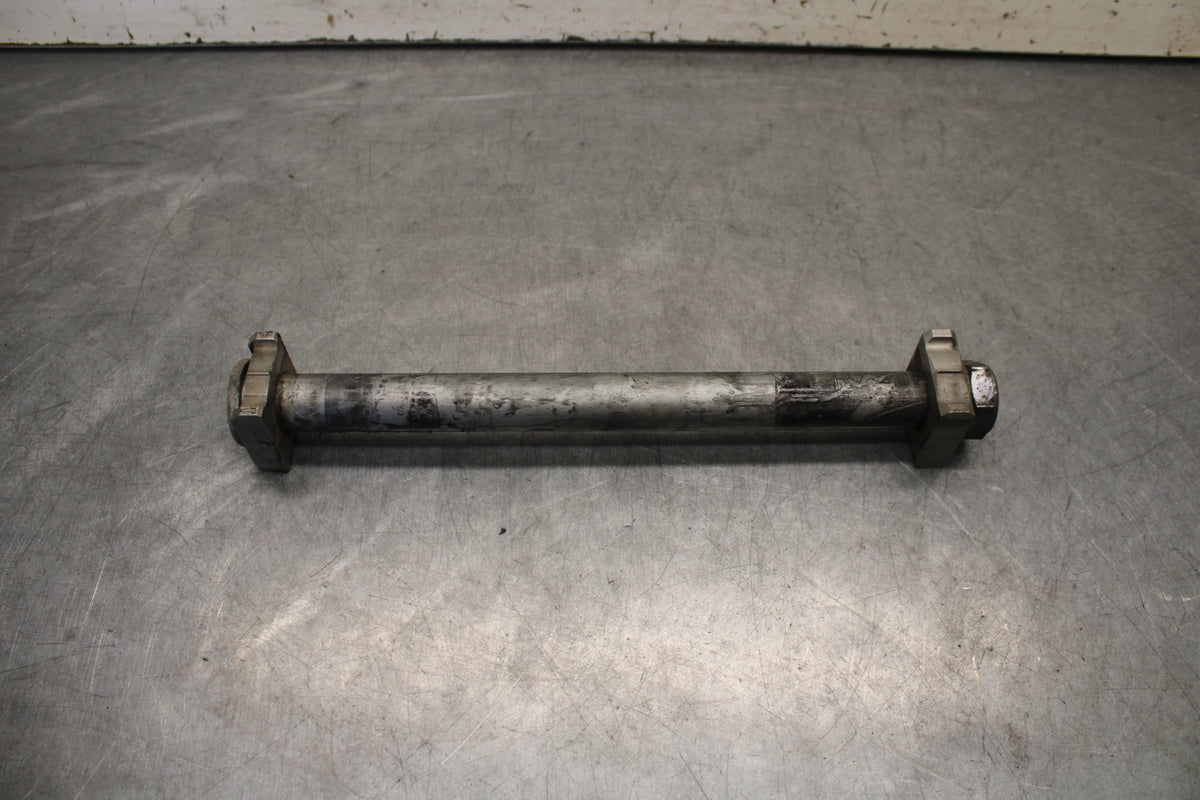 05-06 HONDA CBR600RR REAR AXLE BACK WHEEL BOLT AXEL 42301-MEE-D00  BB655