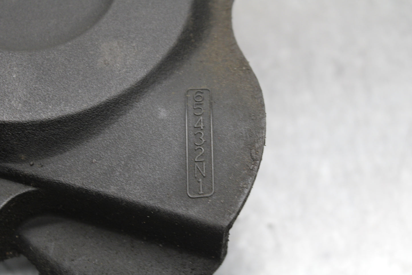 07-09 KAWASAKI VERSYS 650 ENGINE SPROCKET COVER BB125