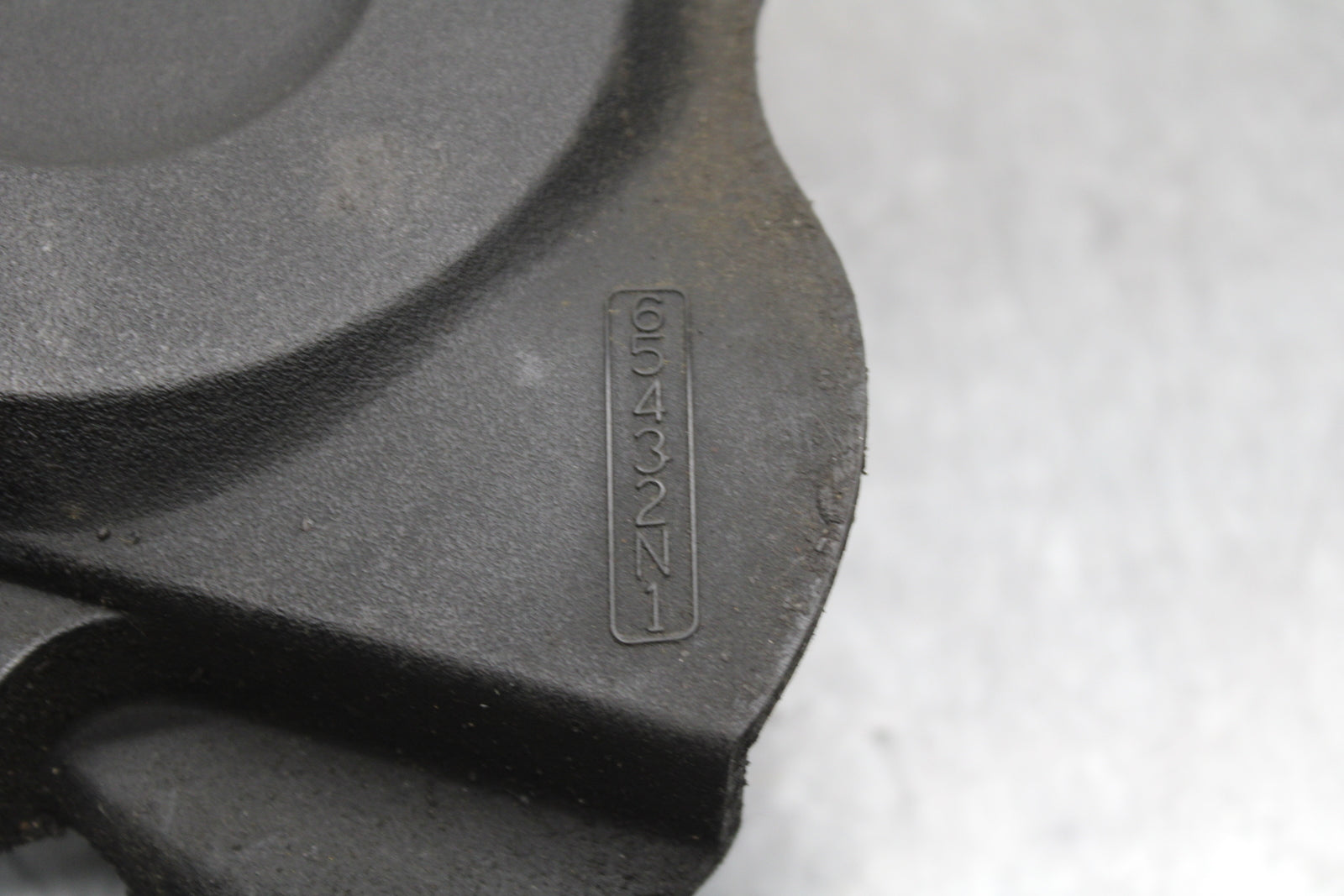 07-09 KAWASAKI VERSYS 650 ENGINE SPROCKET COVER BB125