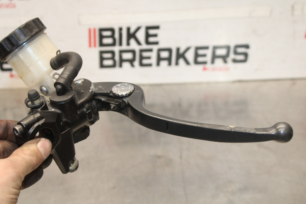 08-09 KAWASAKI NINJA ZX14R FRONT BRAKE MASTER CYLINDER w/ LEVER BB932