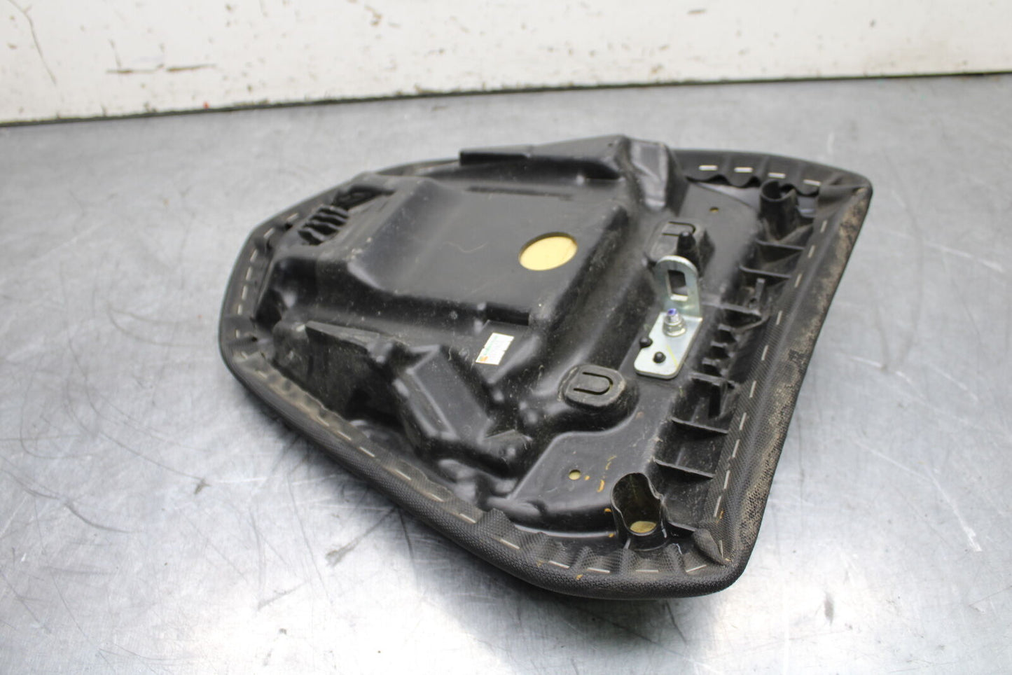 12-17 KAWASAKI ER-6N Z650 REAR BACK PASSENGER TANDEM SEAT PAD SADDLE  BB709