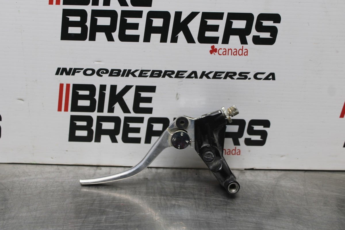 15 TRIUMPH TIGER 800 CLUTCH PERCH MOUNT WITH LEVER  BB873