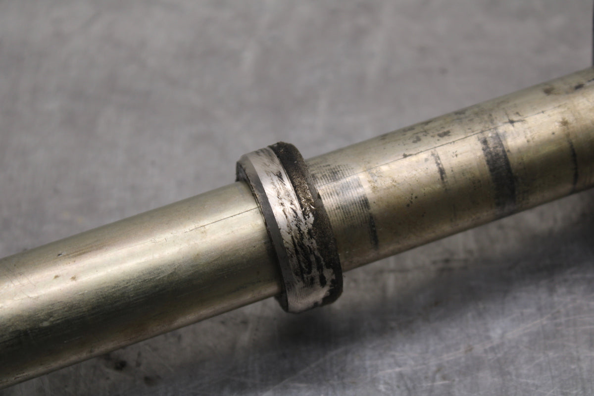 13-16 SUZUKI BANDIT 1250S ABS REAR AXLE BACK WHEEL RIM PIVOT BOLT AXEL BB134