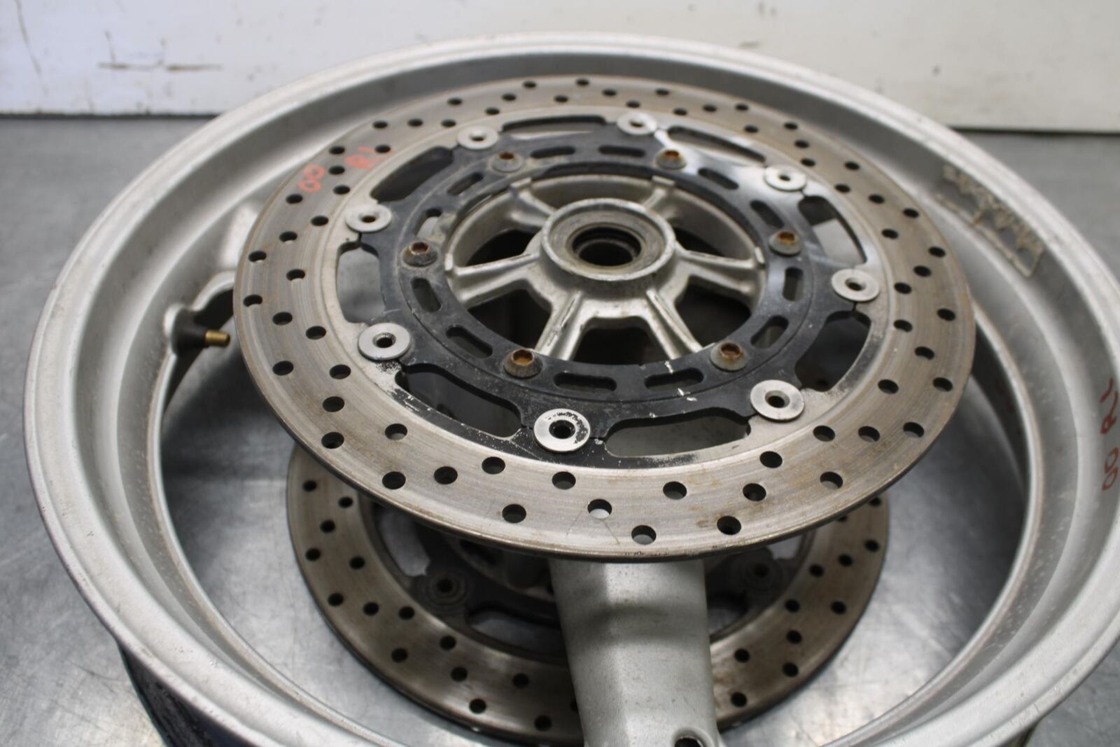 2000 Yamaha YZF R1 FRONT WHEEL AND LEFT RIGHT BRAKE ROTORS DISCS BB633