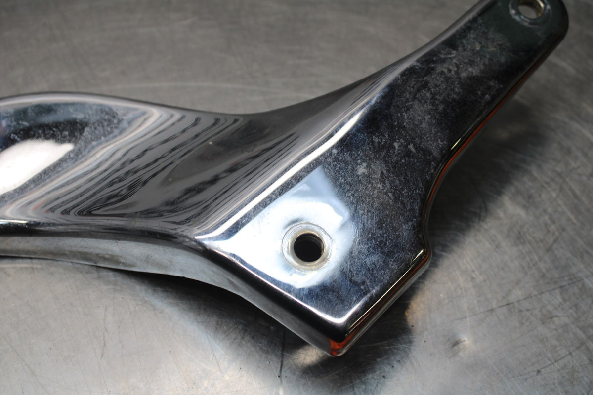 2006 Suzuki Boulevard C90 REAR PASSENGER FENDER GRAB RAIL BB849