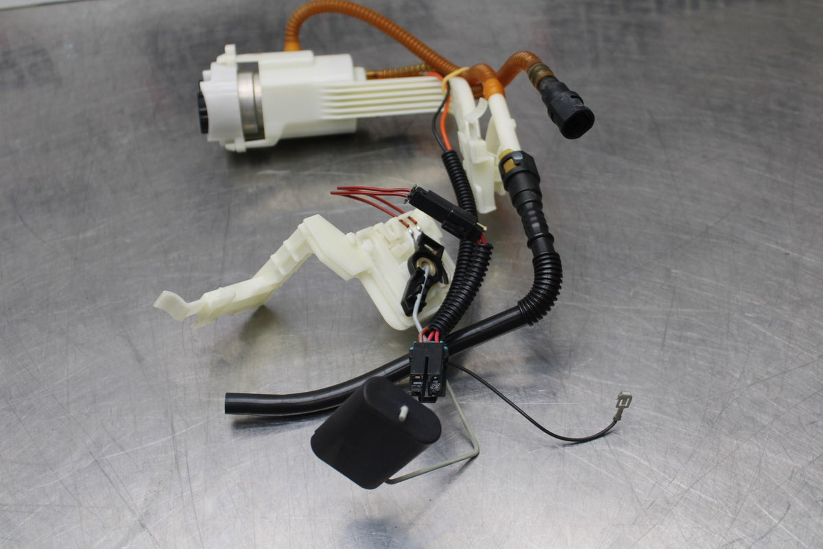 08 HARLEY-DAVIDSON ELECTRA GLIDE POLICE EFI FLHTPI FUEL GAS PUMP BB816
