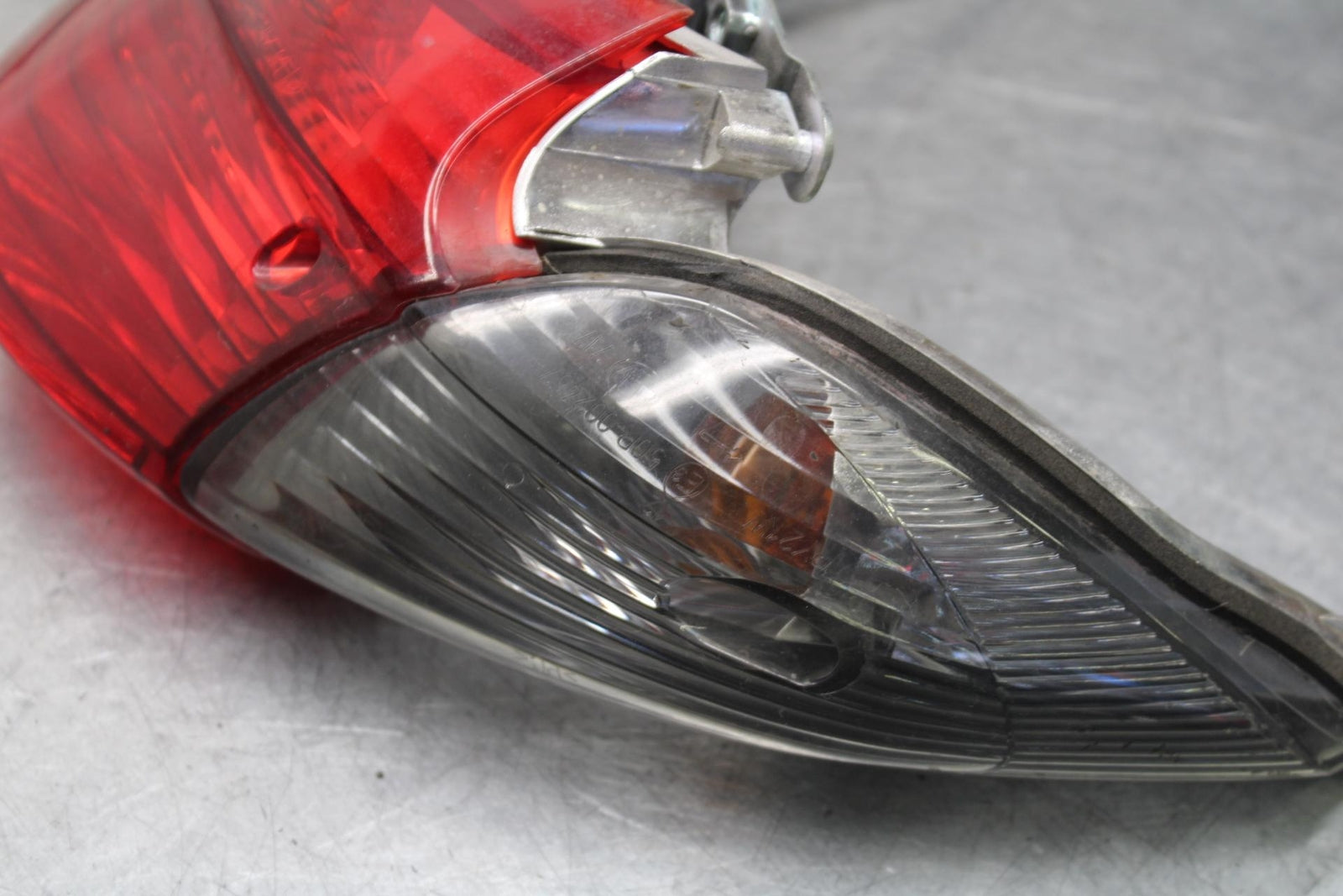 2008 Honda CBF1000 REAR TAIL TAILLIGHT BACK BRAKE LIGHT BB641