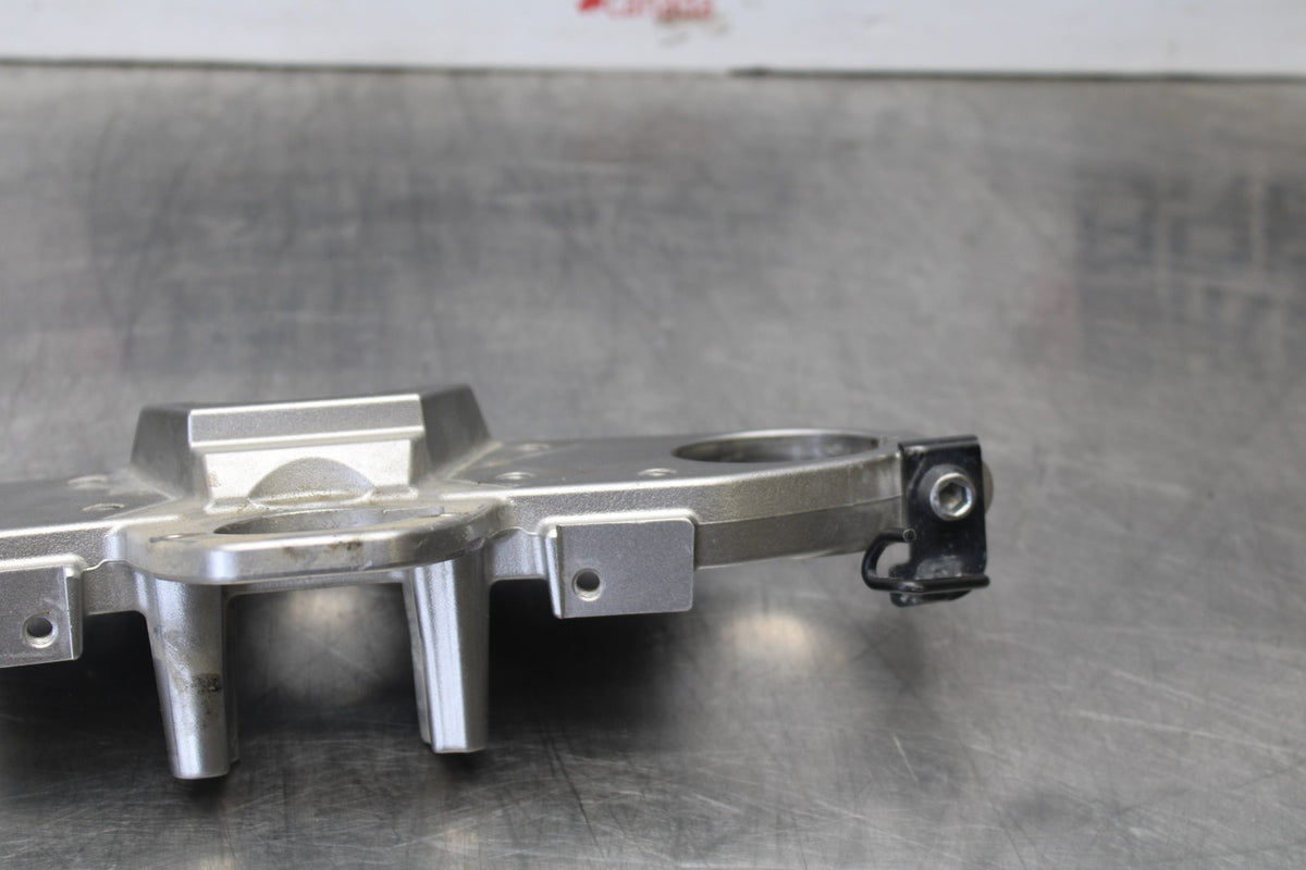 09 KAWASAKI CONCOURS 14 ZG1400B FORKS UPPER TRIPLE TREE CLAMP BB875
