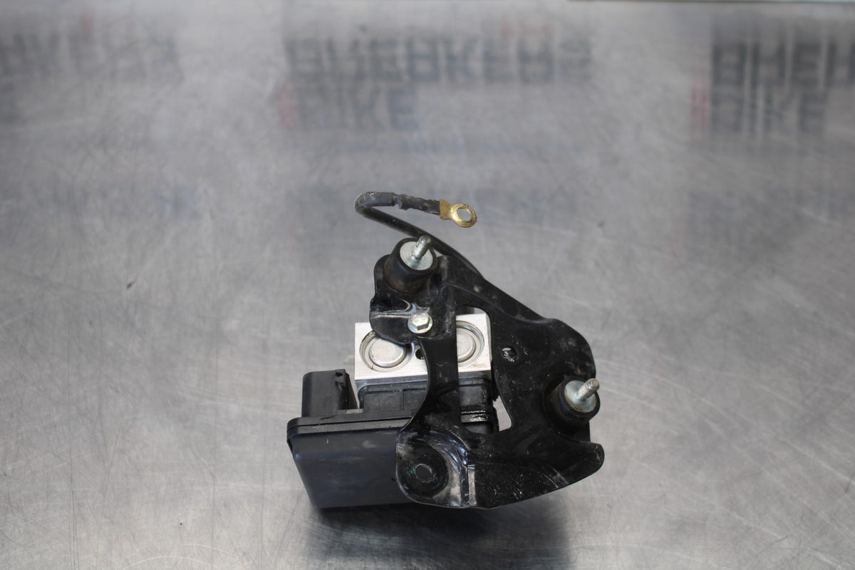 17-22 KTM 390 DUKE ABS PUMP UNIT MODULE BB180